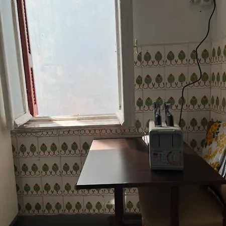 Traditional Lemon House Near To Pireaus Port Apartment *