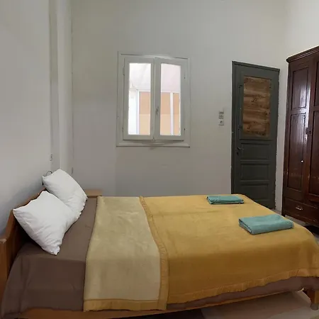 Traditional Lemon House Near To Pireaus Port Apartment